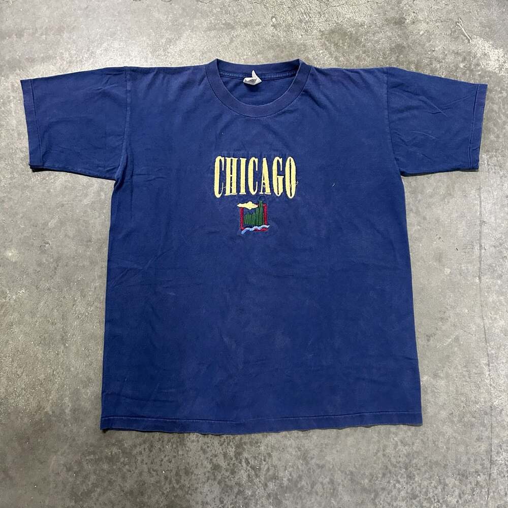 Vintage Cottonuity Chicago Embroidered Skyline T-Shirt Blue Size Large